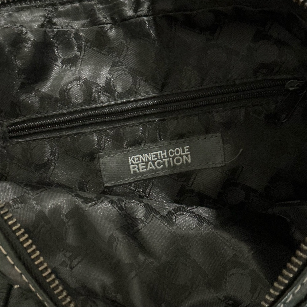 Kenneth Cole Reaction Black Hobo Leather Shoulder Bag - Picture 8 of 9